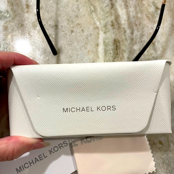 Michael Kors glasses frame, model 4047 with matching case and cloth - Picture 7 of 8